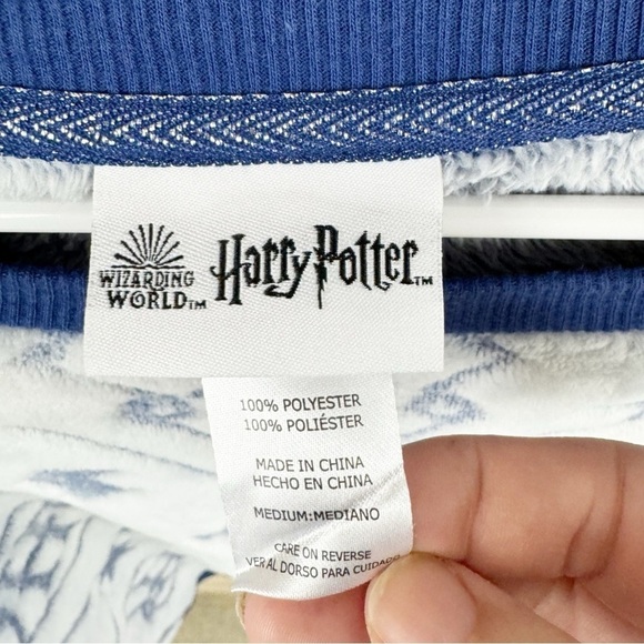 Wizarding World of Harry Potter Navy Blue Fleece Long Sleeve Sleep Top - Picture 4 of 6